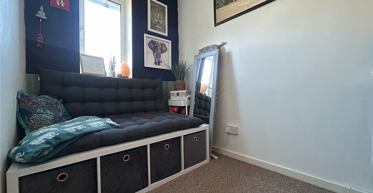 2 bedroom house for sale in Walderslade | Robinson Michael & Jackson