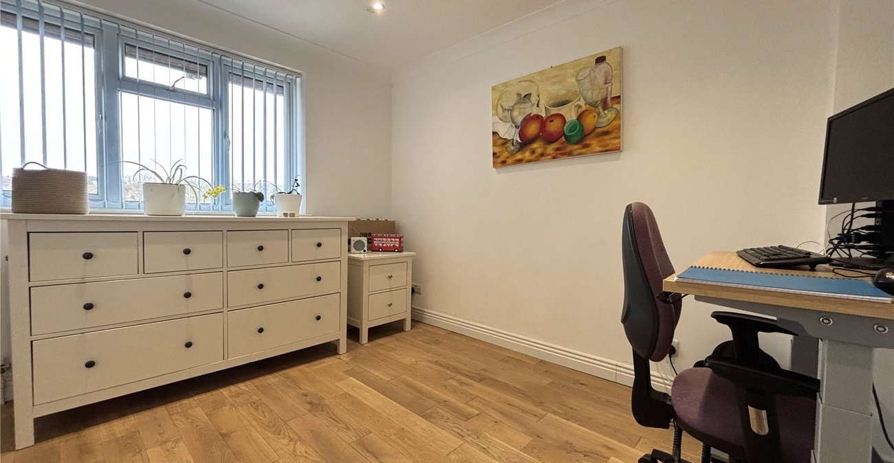 2 bedroom house for sale in Walderslade | Robinson Michael & Jackson