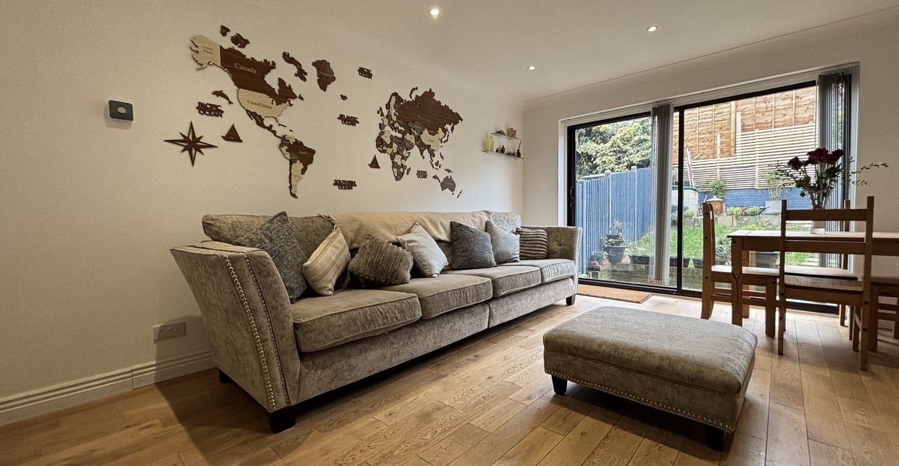 2 bedroom house for sale in Walderslade | Robinson Michael & Jackson