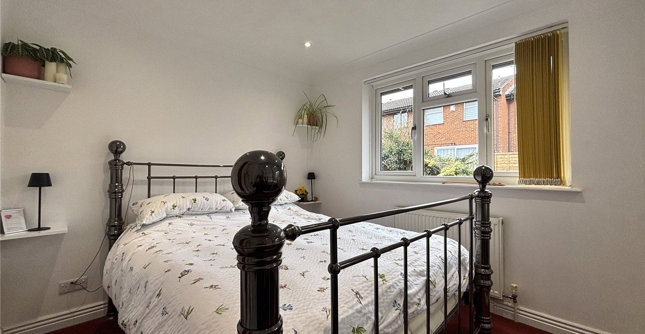 2 bedroom house for sale in Walderslade | Robinson Michael & Jackson