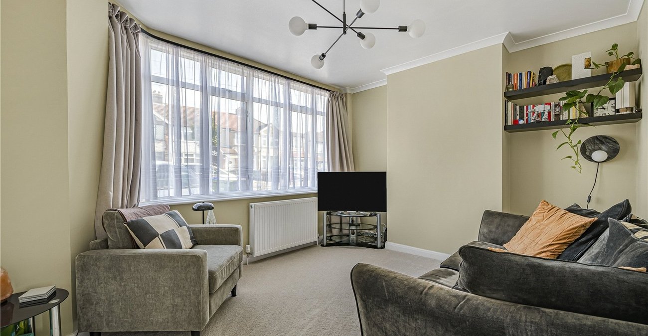 2 bedroom house for sale in South Welling | Robinson Jackson