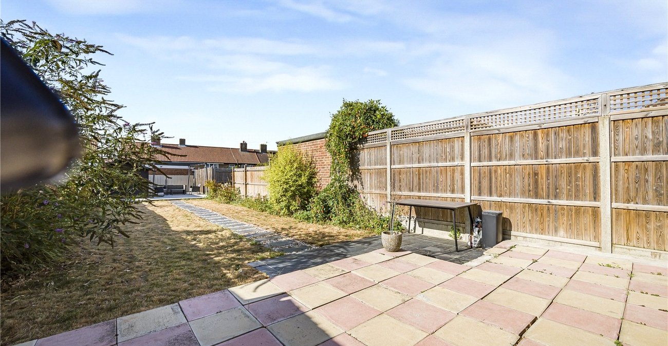 2 bedroom house for sale in South Welling | Robinson Jackson