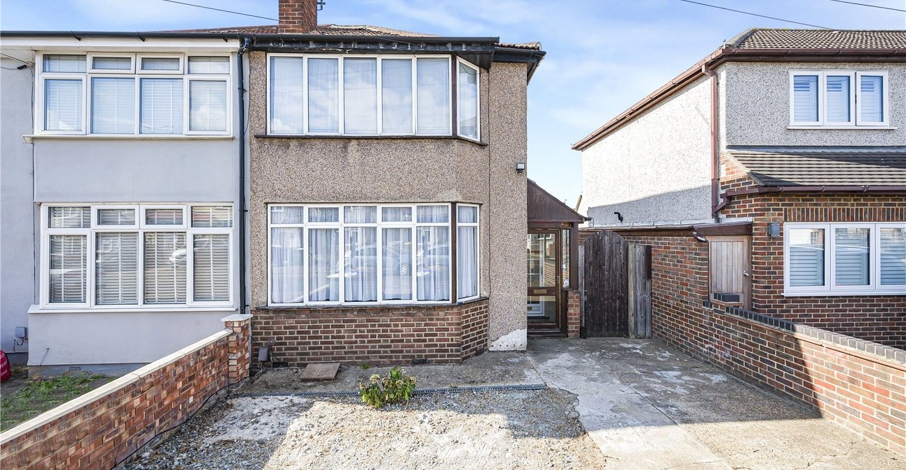 2 bedroom house for sale in South Welling | Robinson Jackson