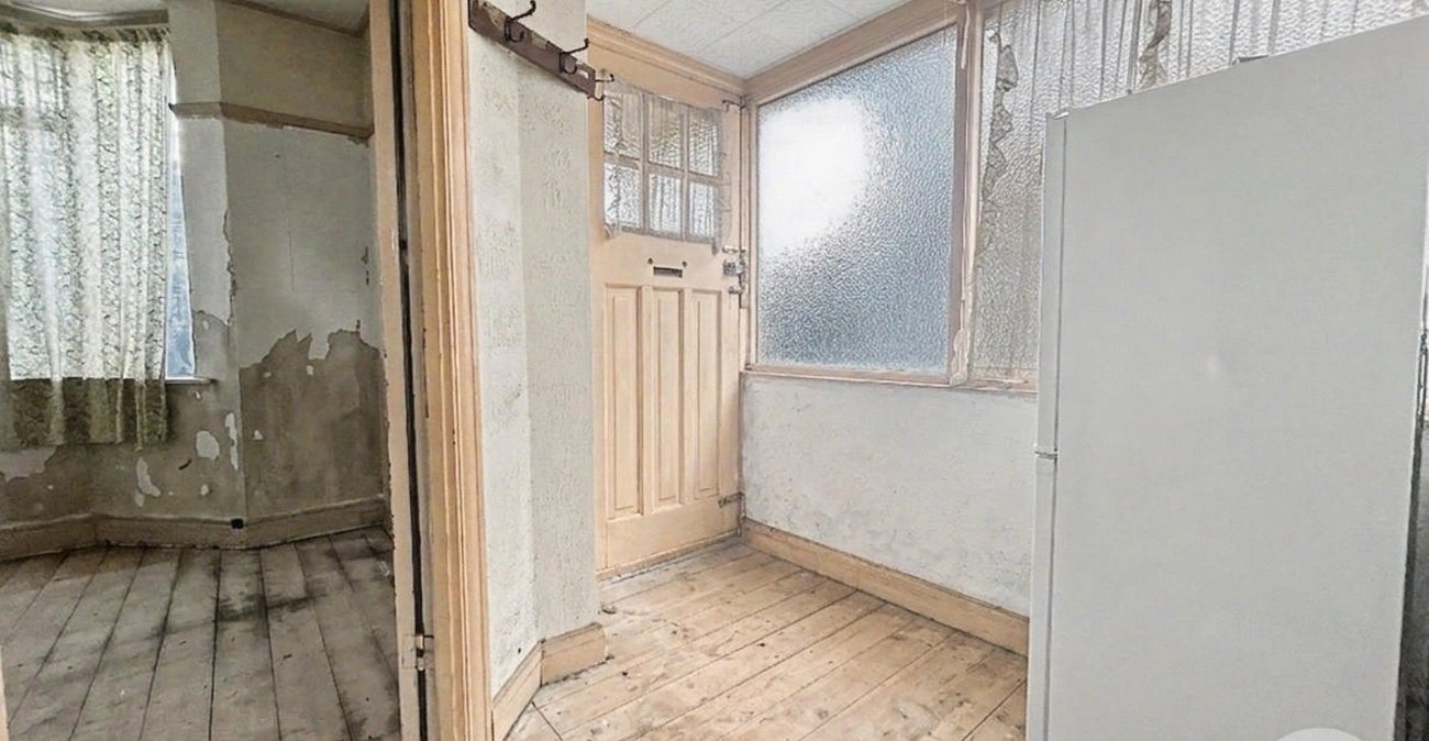 2 bedroom house for sale in South Welling | Robinson Jackson