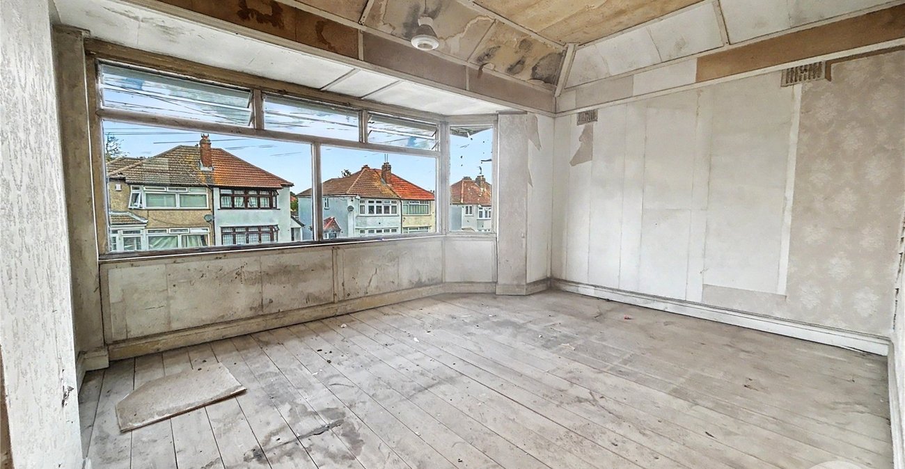 2 bedroom house for sale in South Welling | Robinson Jackson