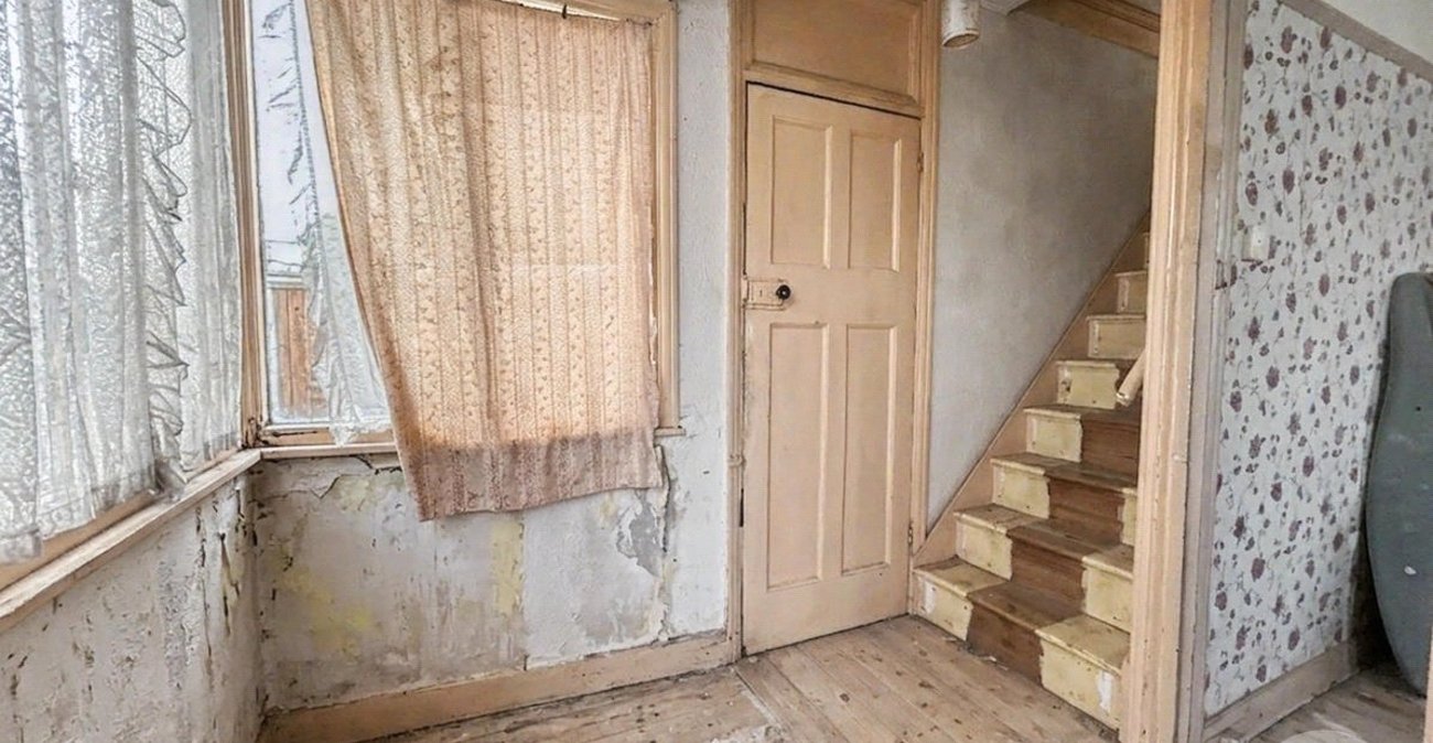 2 bedroom house for sale in South Welling | Robinson Jackson