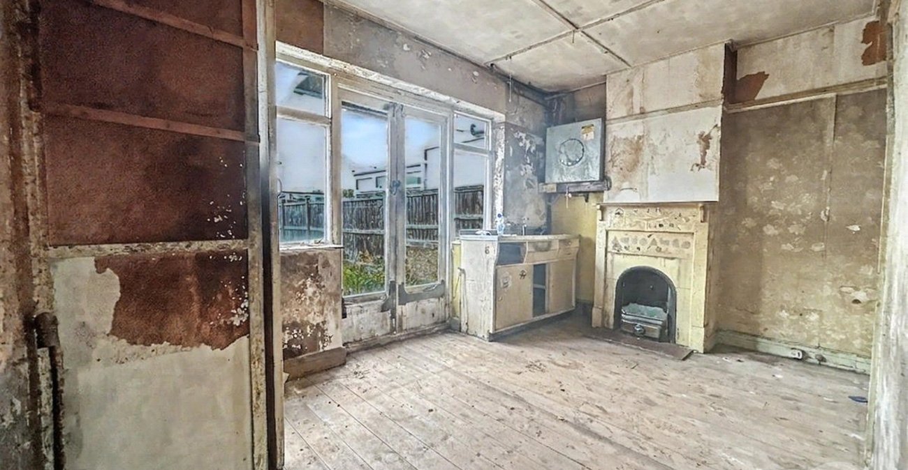 2 bedroom house for sale in South Welling | Robinson Jackson