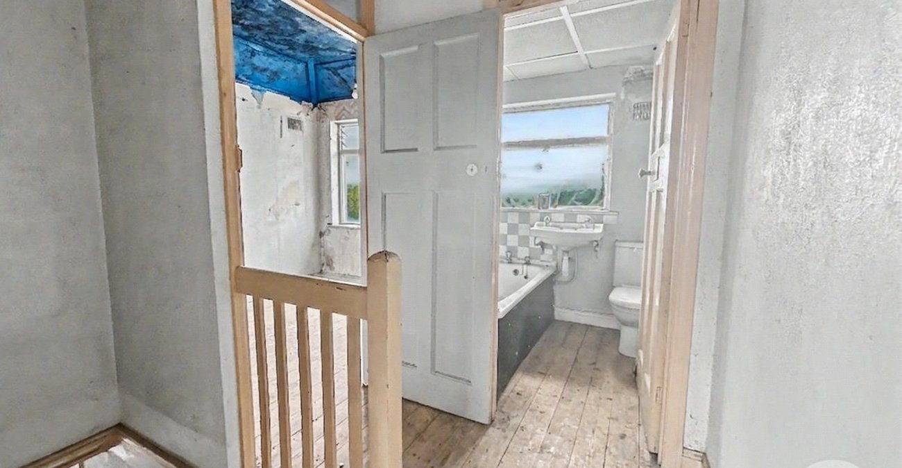 2 bedroom house for sale in South Welling | Robinson Jackson