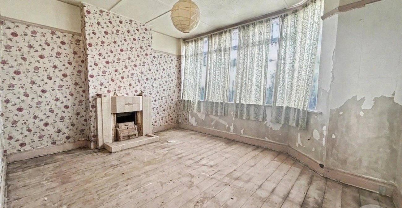 2 bedroom house for sale in South Welling | Robinson Jackson