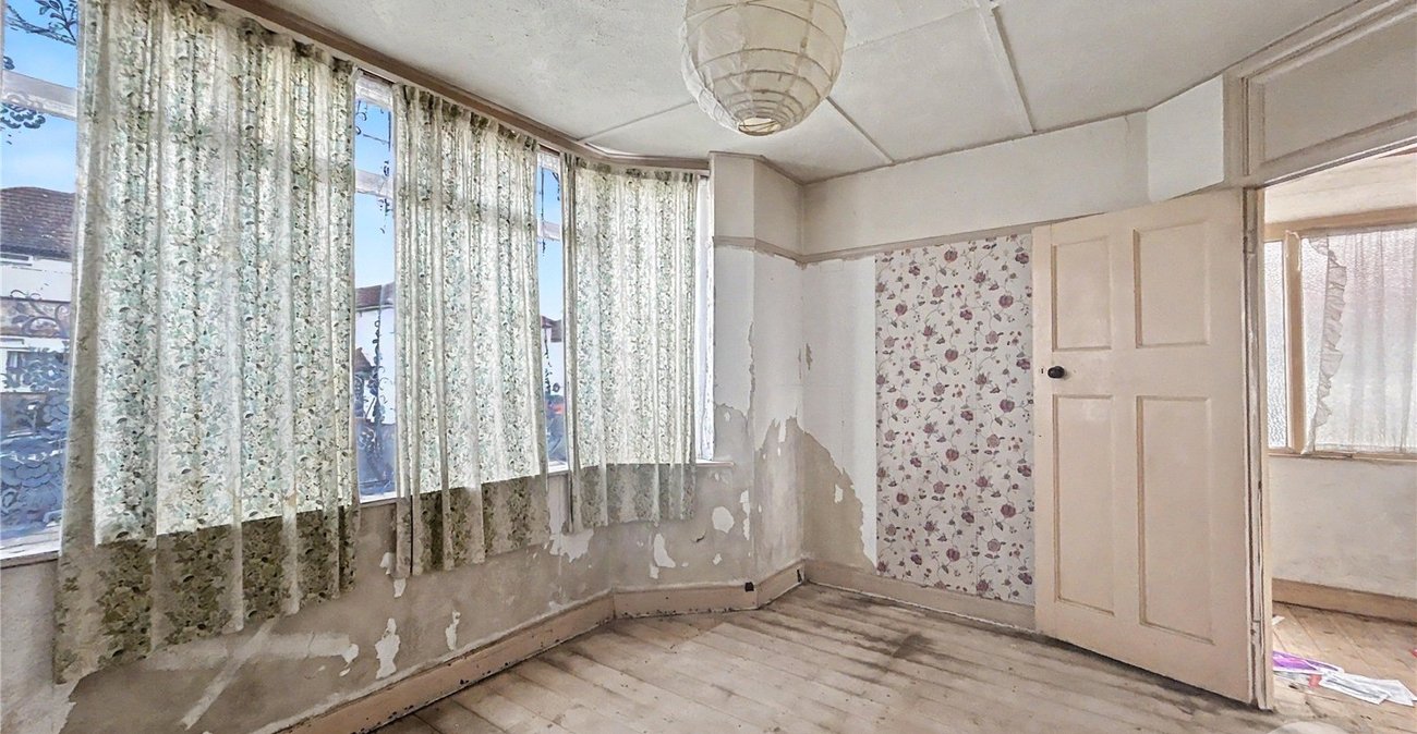 2 bedroom house for sale in South Welling | Robinson Jackson