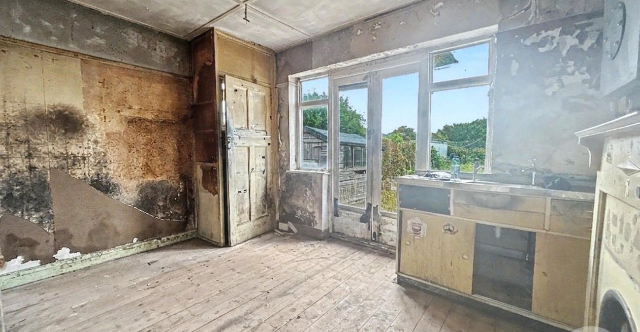 2 bedroom house for sale in South Welling | Robinson Jackson
