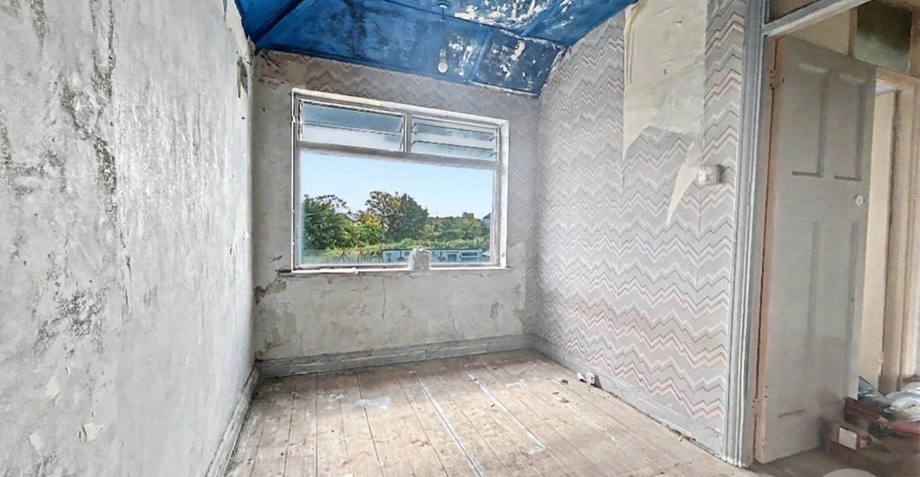2 bedroom house for sale in South Welling | Robinson Jackson