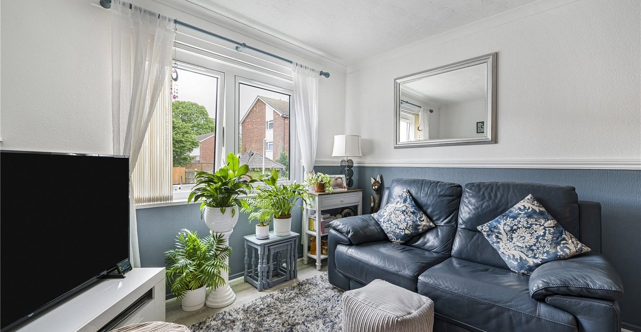 1 bedroom property for sale in The Spinney | Robinson Jackson