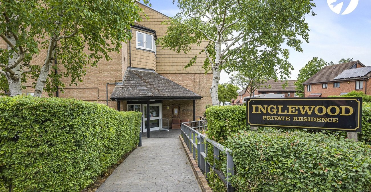 1 bedroom property for sale in The Spinney | Robinson Jackson