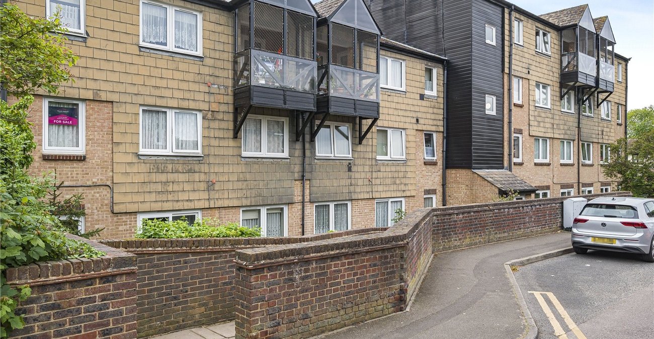 1 bedroom property for sale in The Spinney | Robinson Jackson