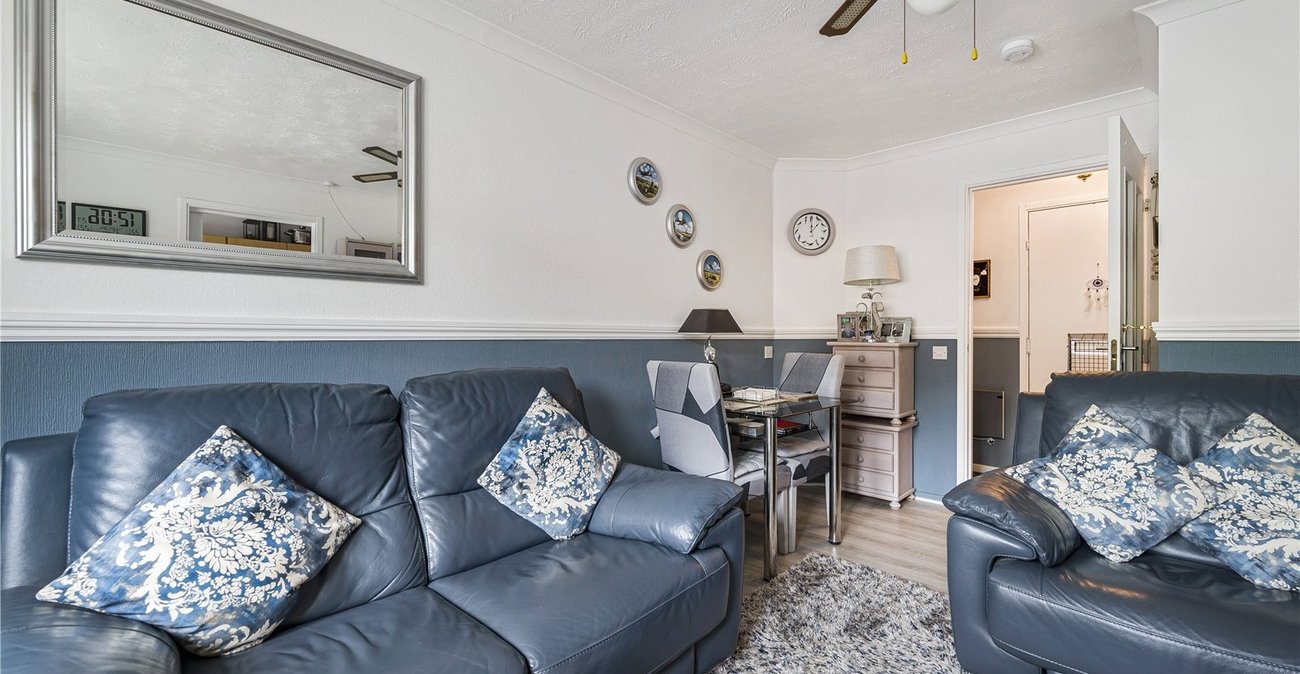 1 bedroom property for sale in The Spinney | Robinson Jackson