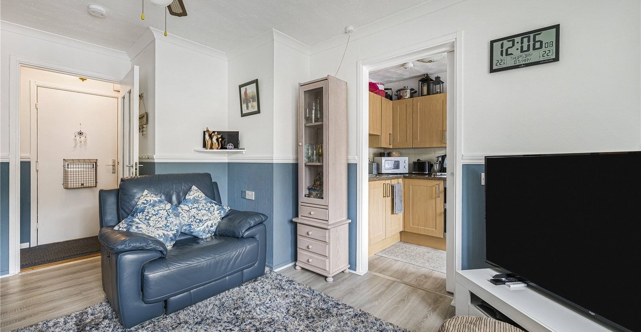 1 bedroom property for sale in The Spinney | Robinson Jackson