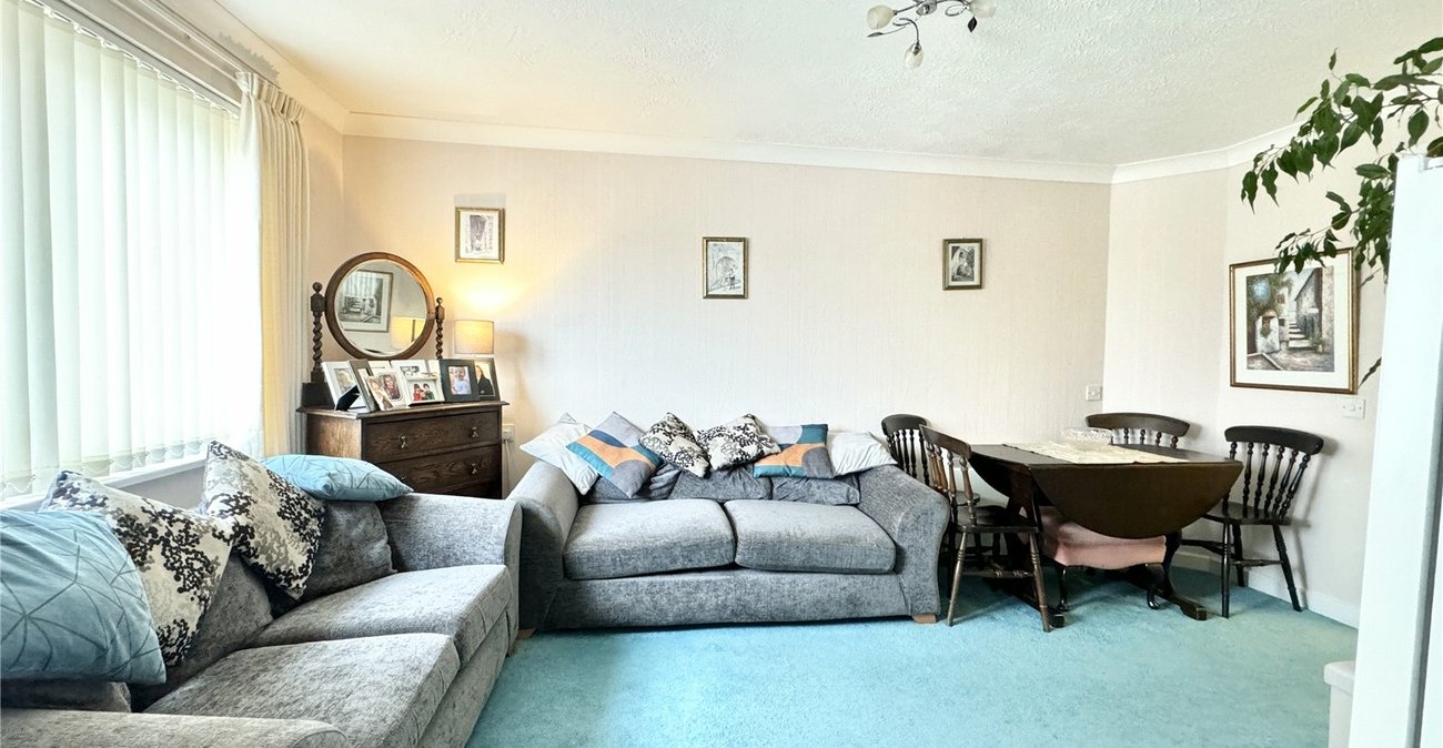 1 bedroom property for sale in The Spinney | Robinson Jackson