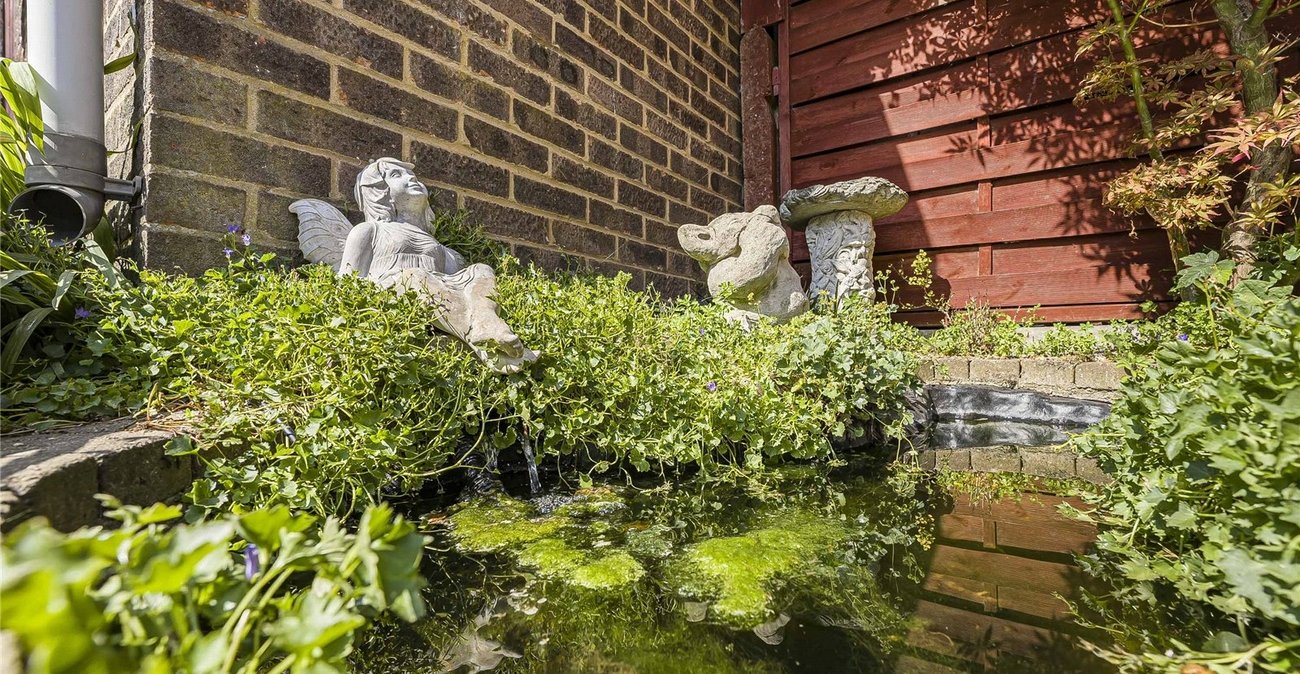 3 bedroom house for sale in Greenhithe | Robinson Jackson