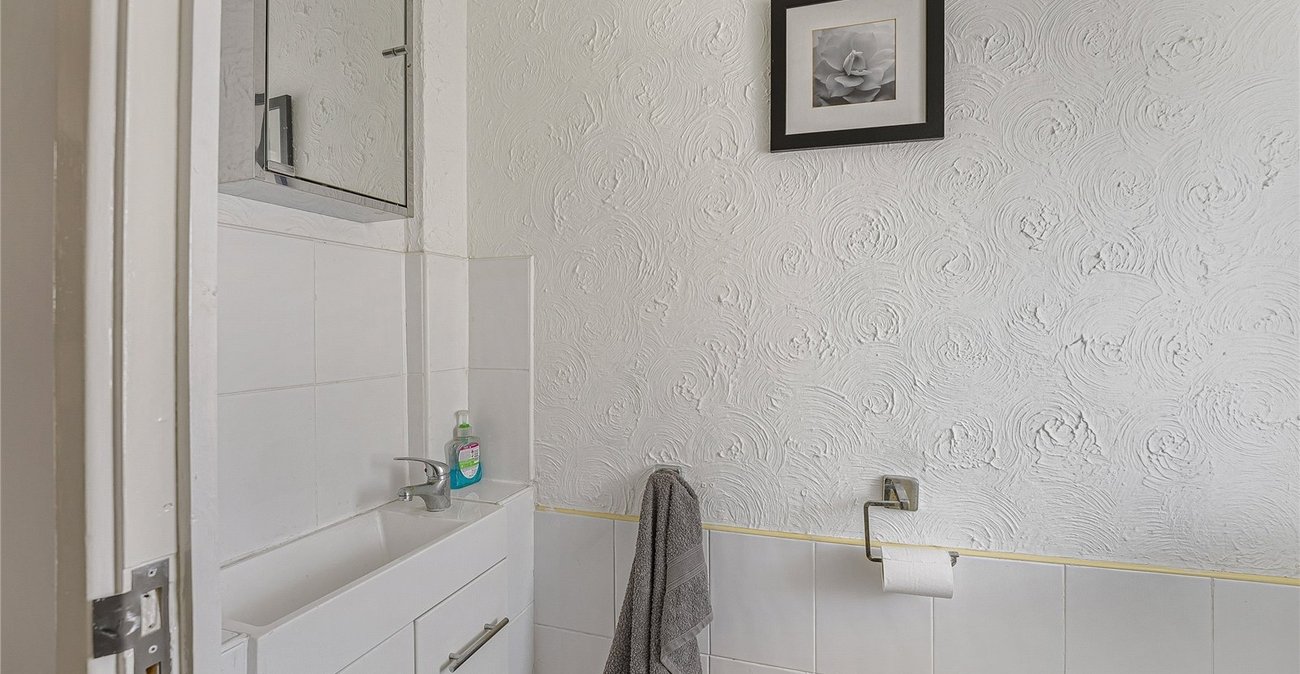 3 bedroom house for sale in Greenhithe | Robinson Jackson