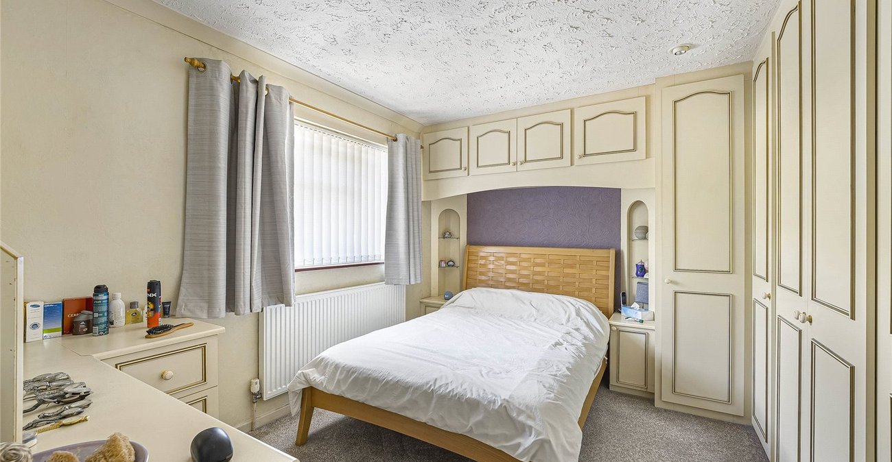 3 bedroom house for sale in Greenhithe | Robinson Jackson