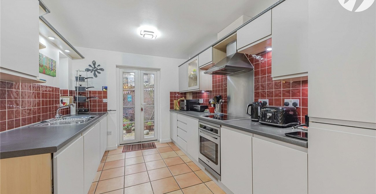 3 bedroom house for sale in Greenhithe | Robinson Jackson