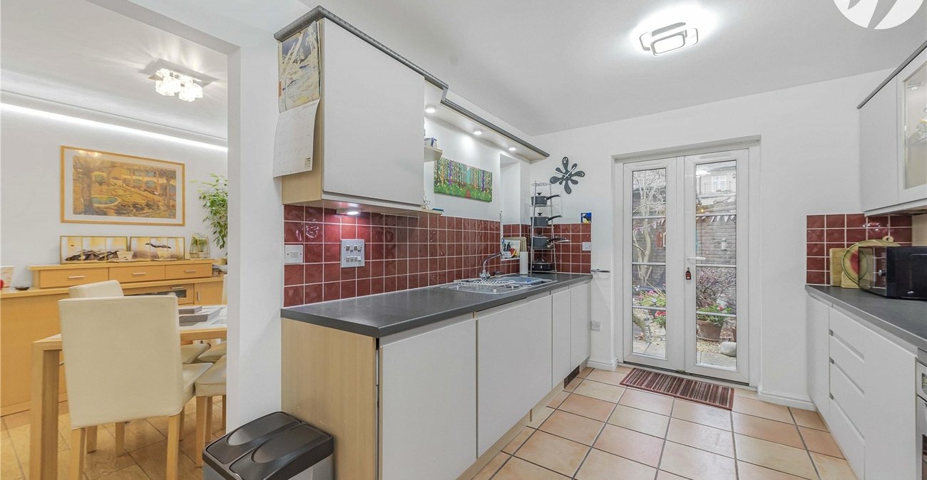 3 bedroom house for sale in Greenhithe | Robinson Jackson