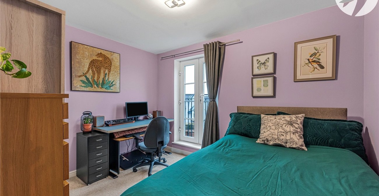 3 bedroom house for sale in Greenhithe | Robinson Jackson