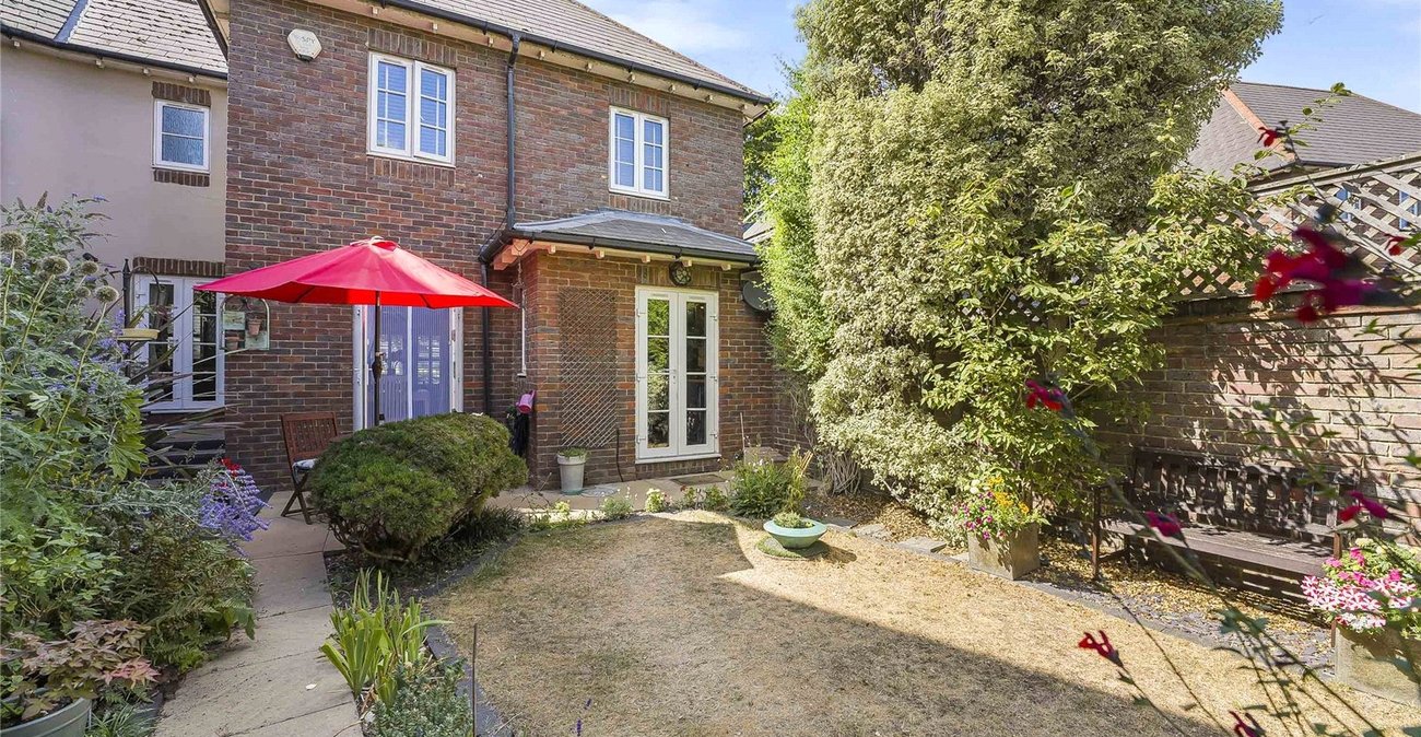 3 bedroom house for sale in Greenhithe | Robinson Jackson
