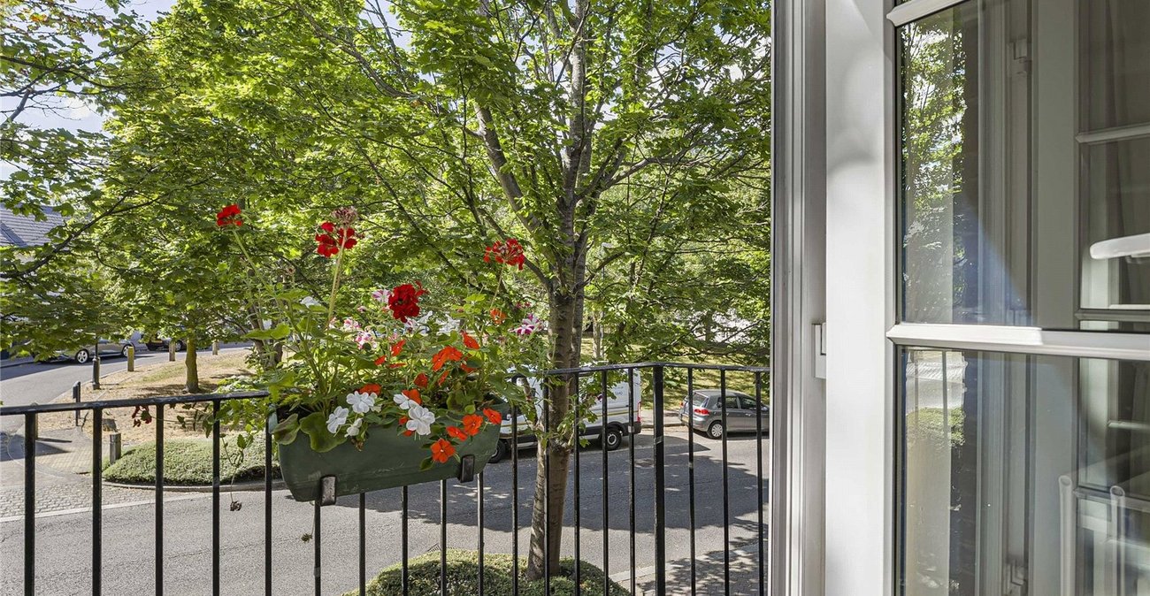 3 bedroom house for sale in Greenhithe | Robinson Jackson