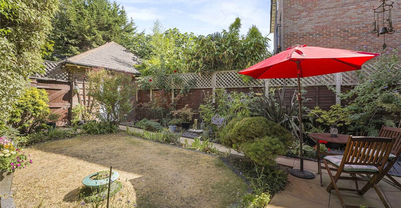 3 bedroom house for sale in Greenhithe | Robinson Jackson