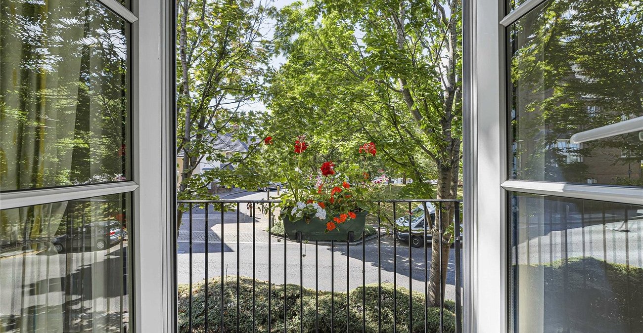 3 bedroom house for sale in Greenhithe | Robinson Jackson