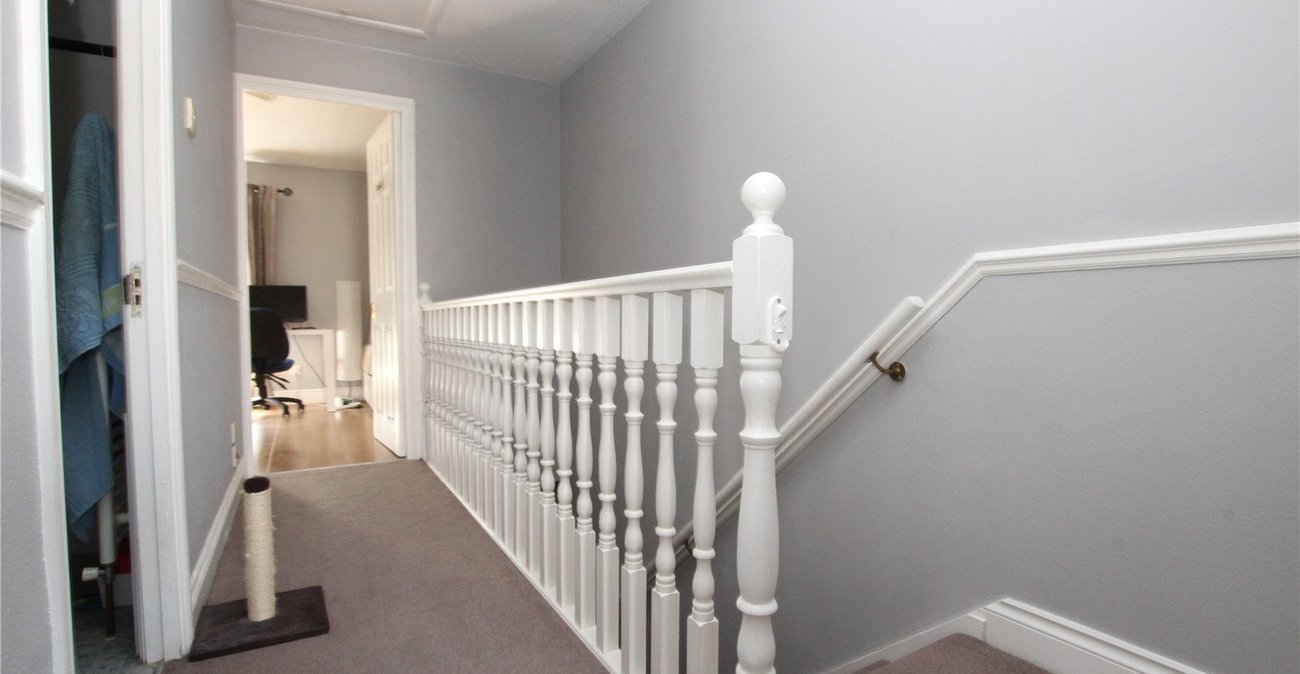 2 bedroom house for sale in Woolwich | Robinson Jackson