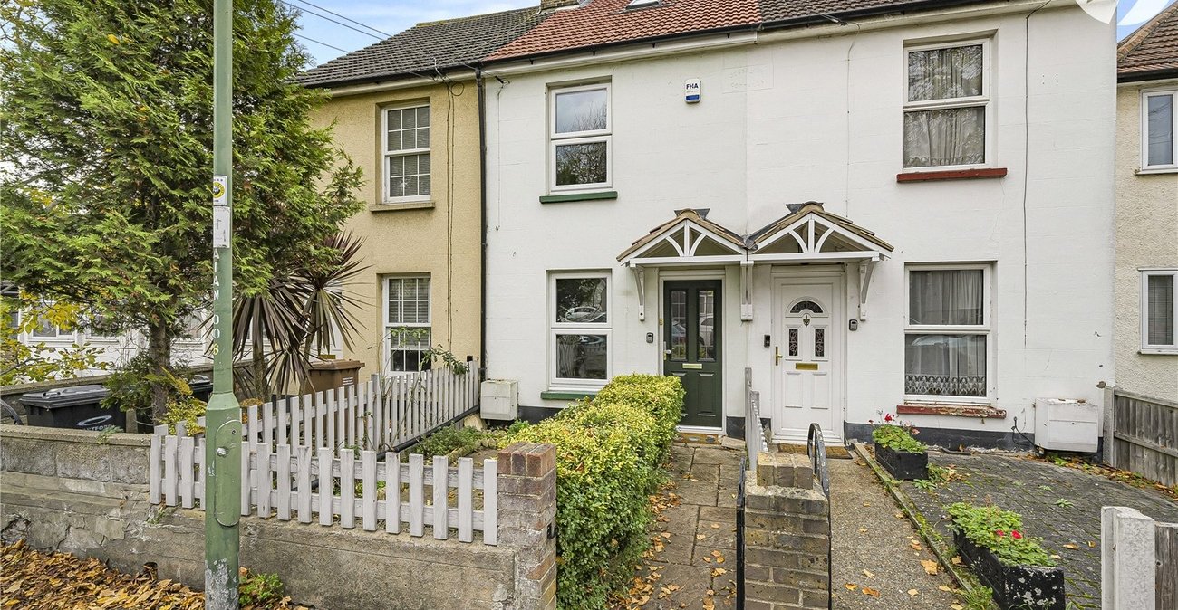 3 bedroom house for sale in Dartford | Robinson Jackson