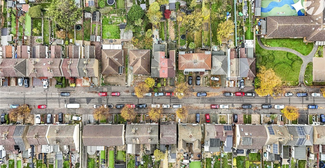 3 bedroom house for sale in Dartford | Robinson Jackson