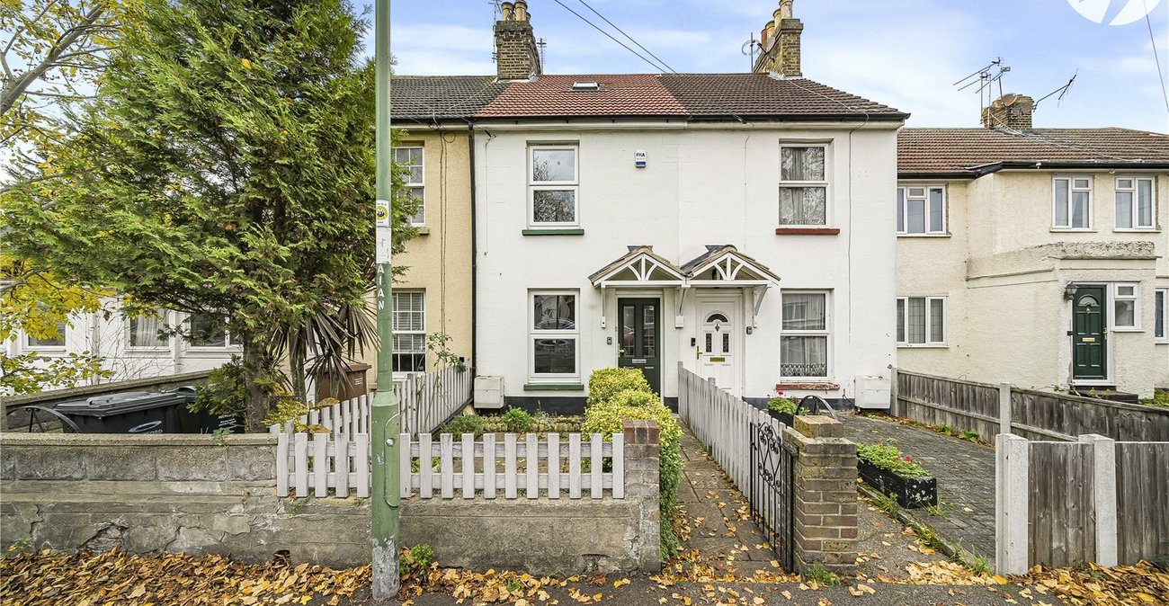 3 bedroom house for sale in Dartford | Robinson Jackson