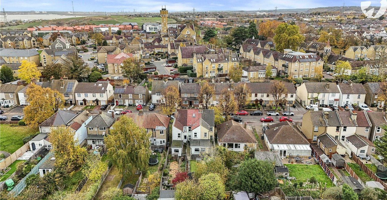 3 bedroom house for sale in Dartford | Robinson Jackson