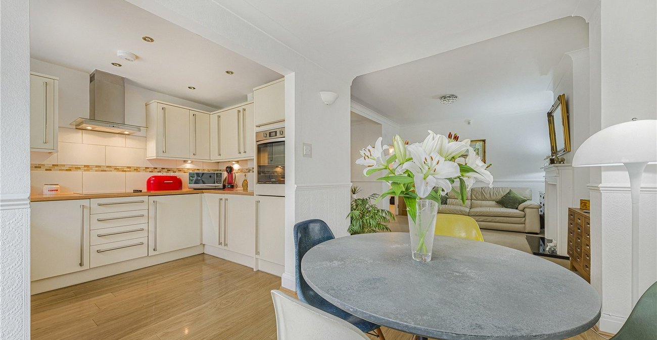 7 bedroom house for sale in Bexley | Robinson Jackson