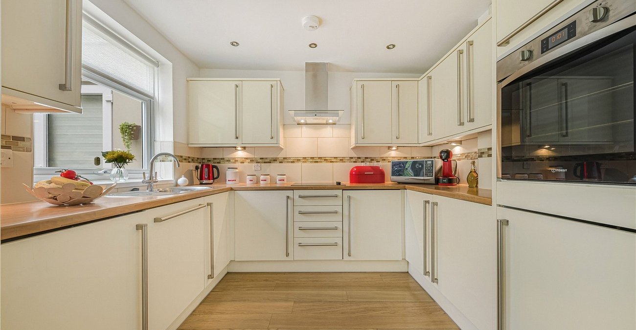 7 bedroom house for sale in Bexley | Robinson Jackson