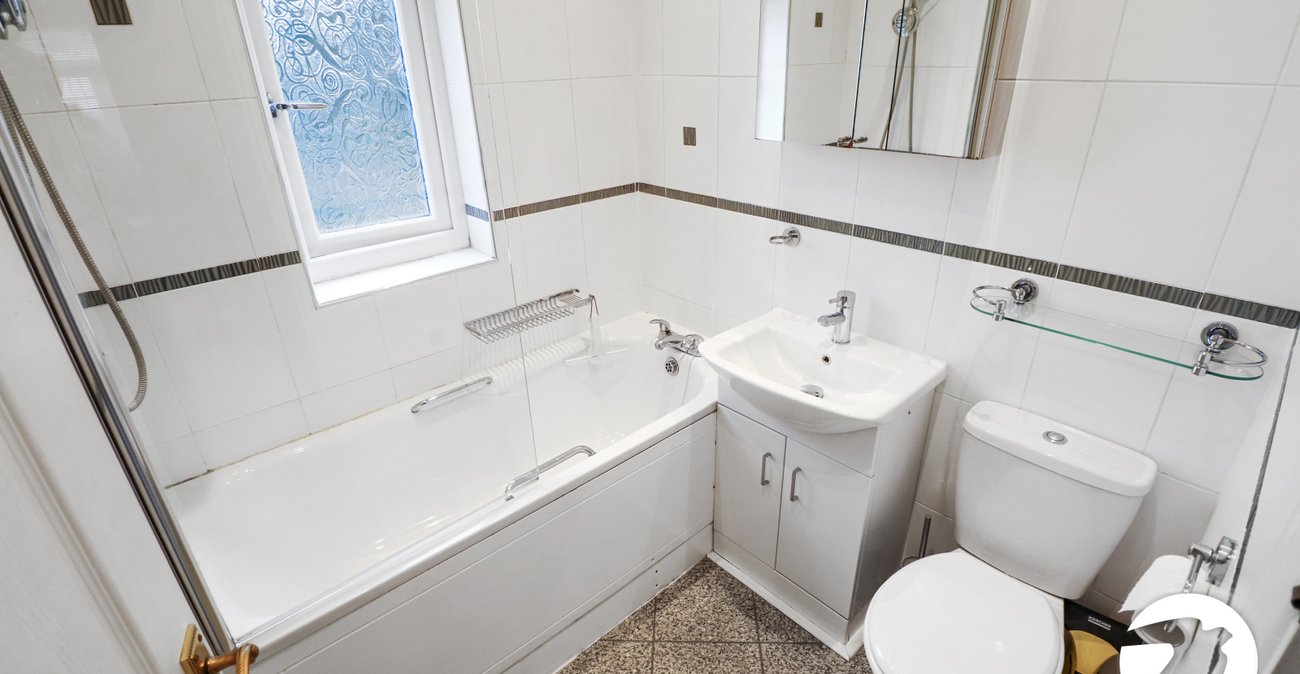 3 bedroom house for sale in Bexleyheath | Robinson Jackson