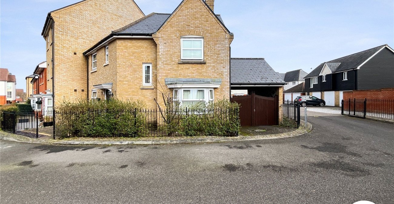 3 bedroom house for sale in Sittingbourne | Robinson Michael & Jackson