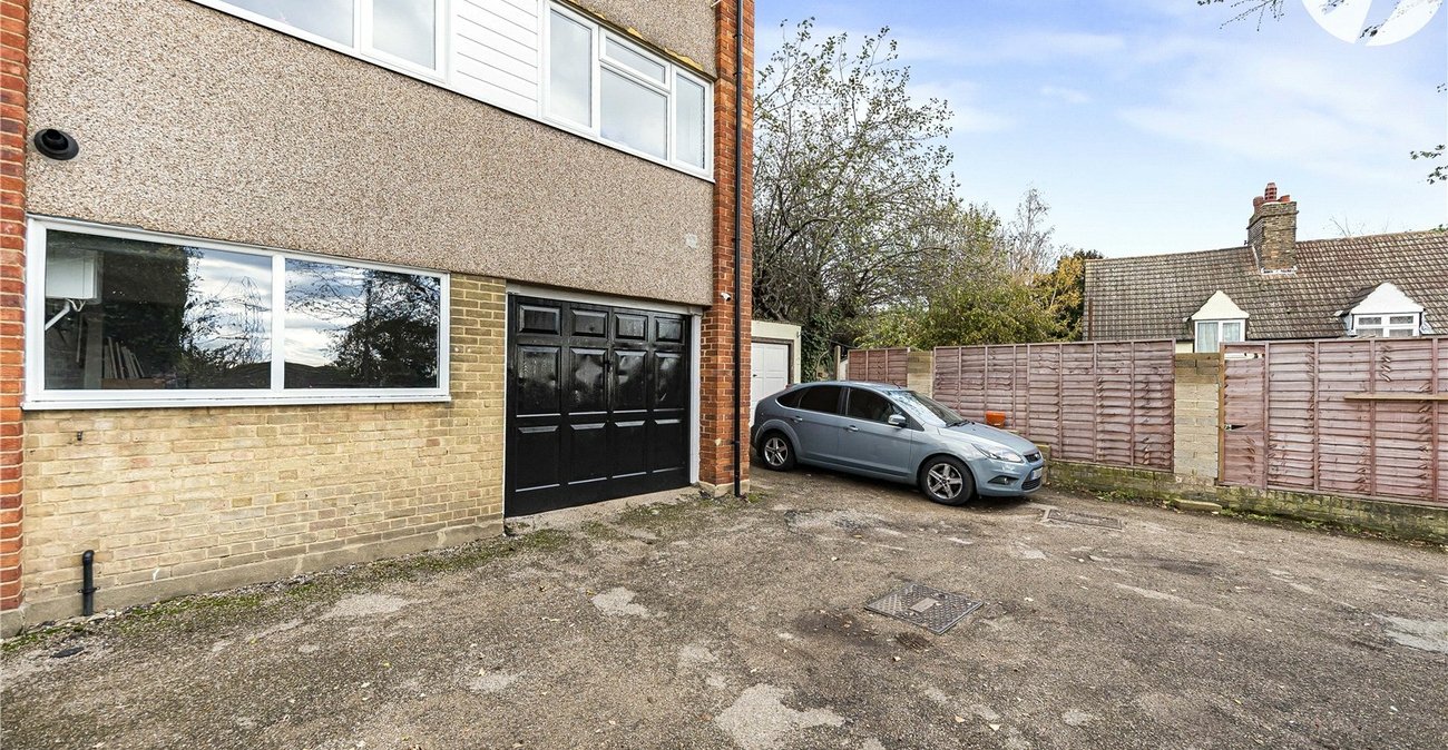 3 bedroom house for sale in Crayford | Robinson Jackson