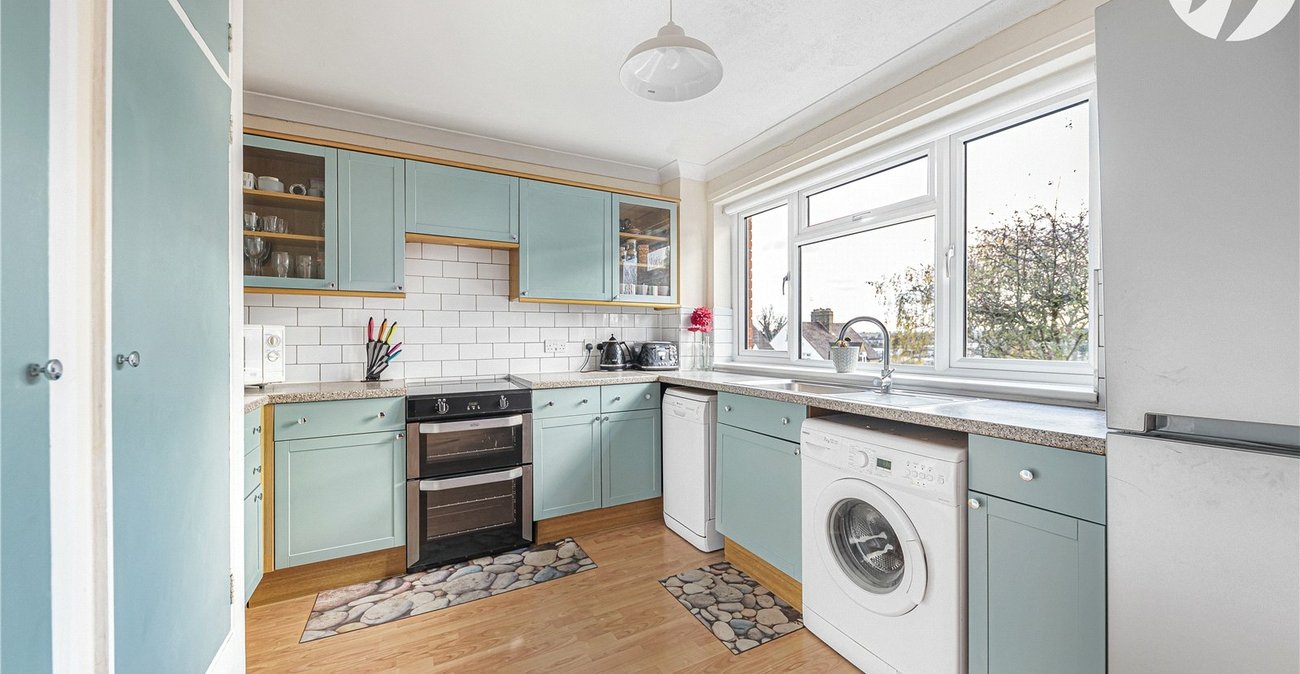 3 bedroom house for sale in Crayford | Robinson Jackson