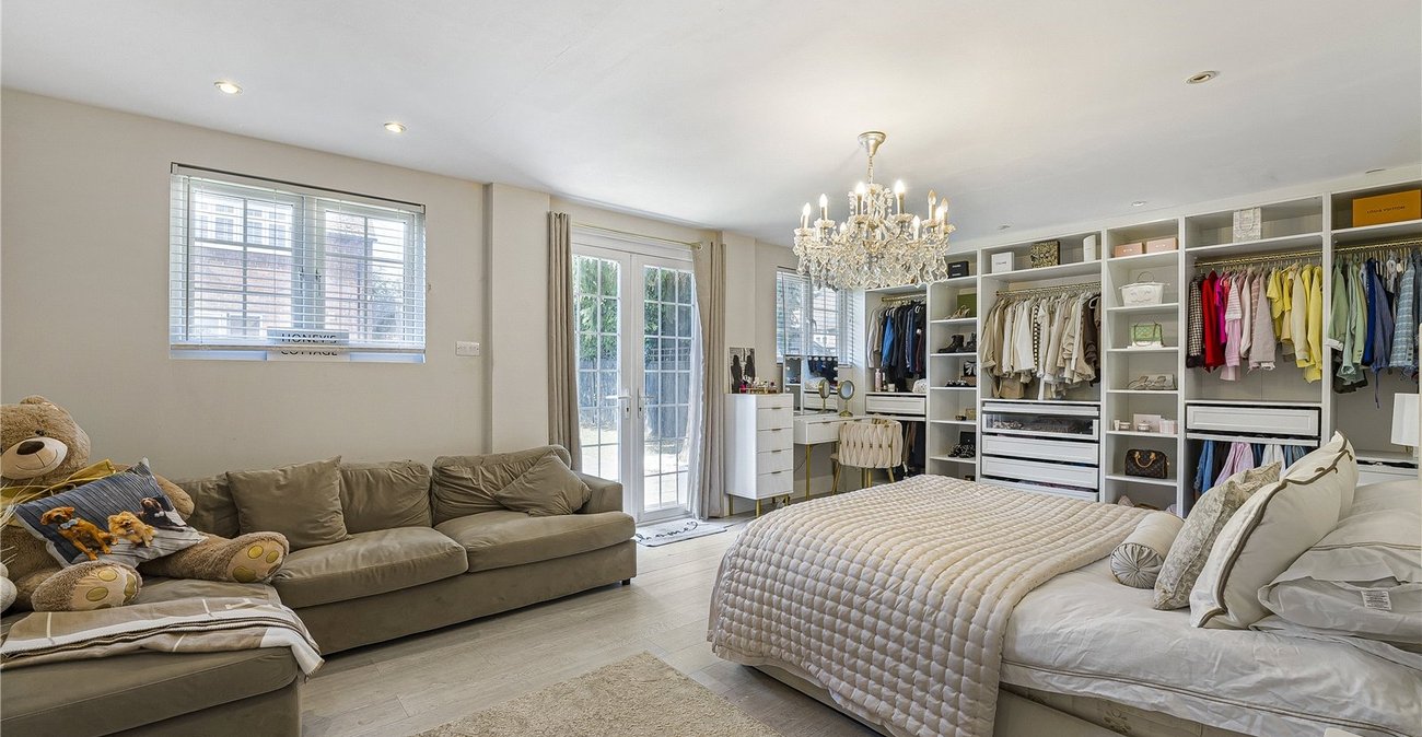 3 bedroom house for sale in Crayford | Robinson Jackson