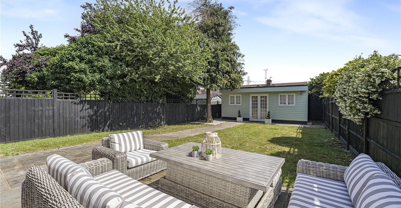 3 bedroom house for sale in Crayford | Robinson Jackson