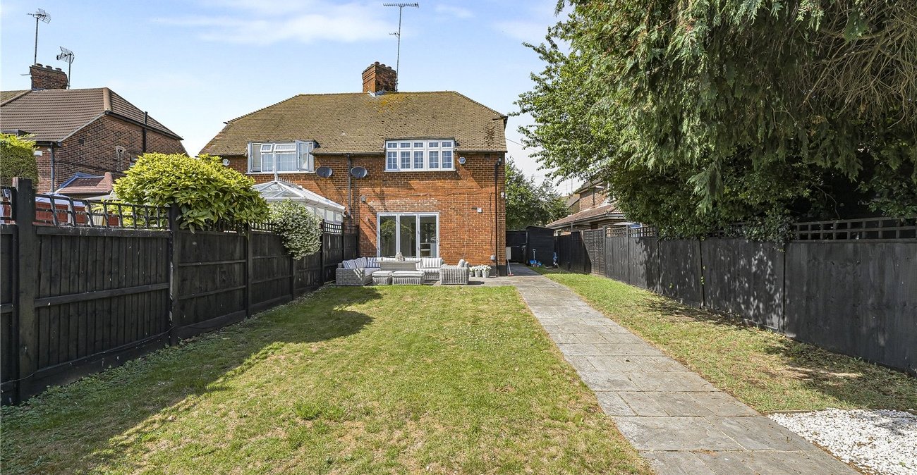 3 bedroom house for sale in Crayford | Robinson Jackson