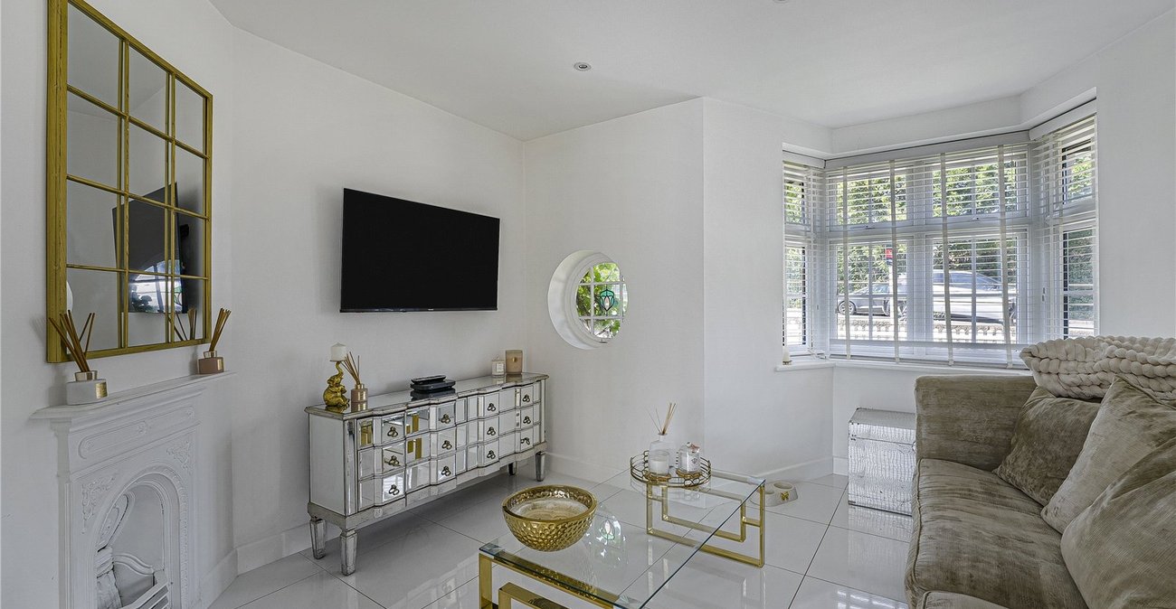 3 bedroom house for sale in Crayford | Robinson Jackson