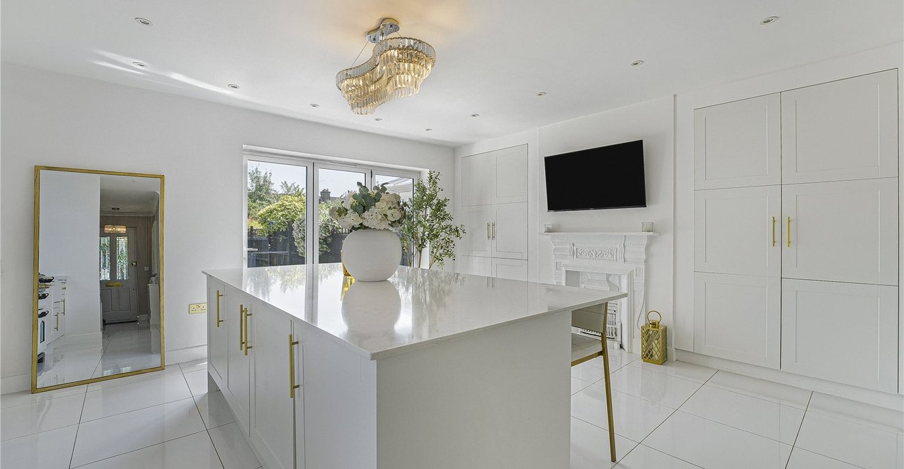 3 bedroom house for sale in Crayford | Robinson Jackson