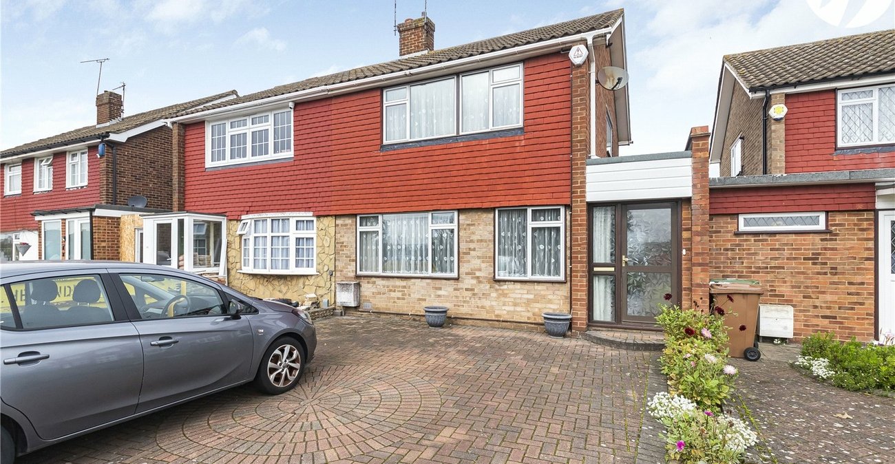 3 bedroom house for sale in Crayford | Robinson Jackson