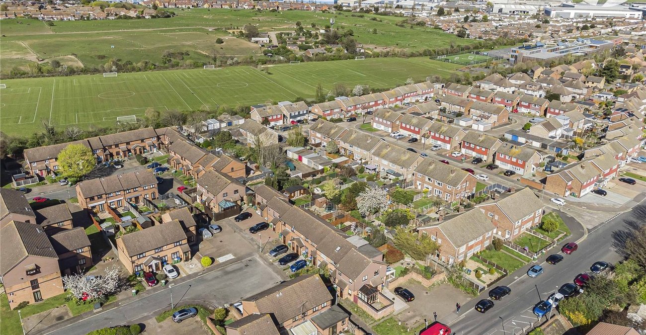 2 bedroom house for sale in Crayford | Robinson Jackson